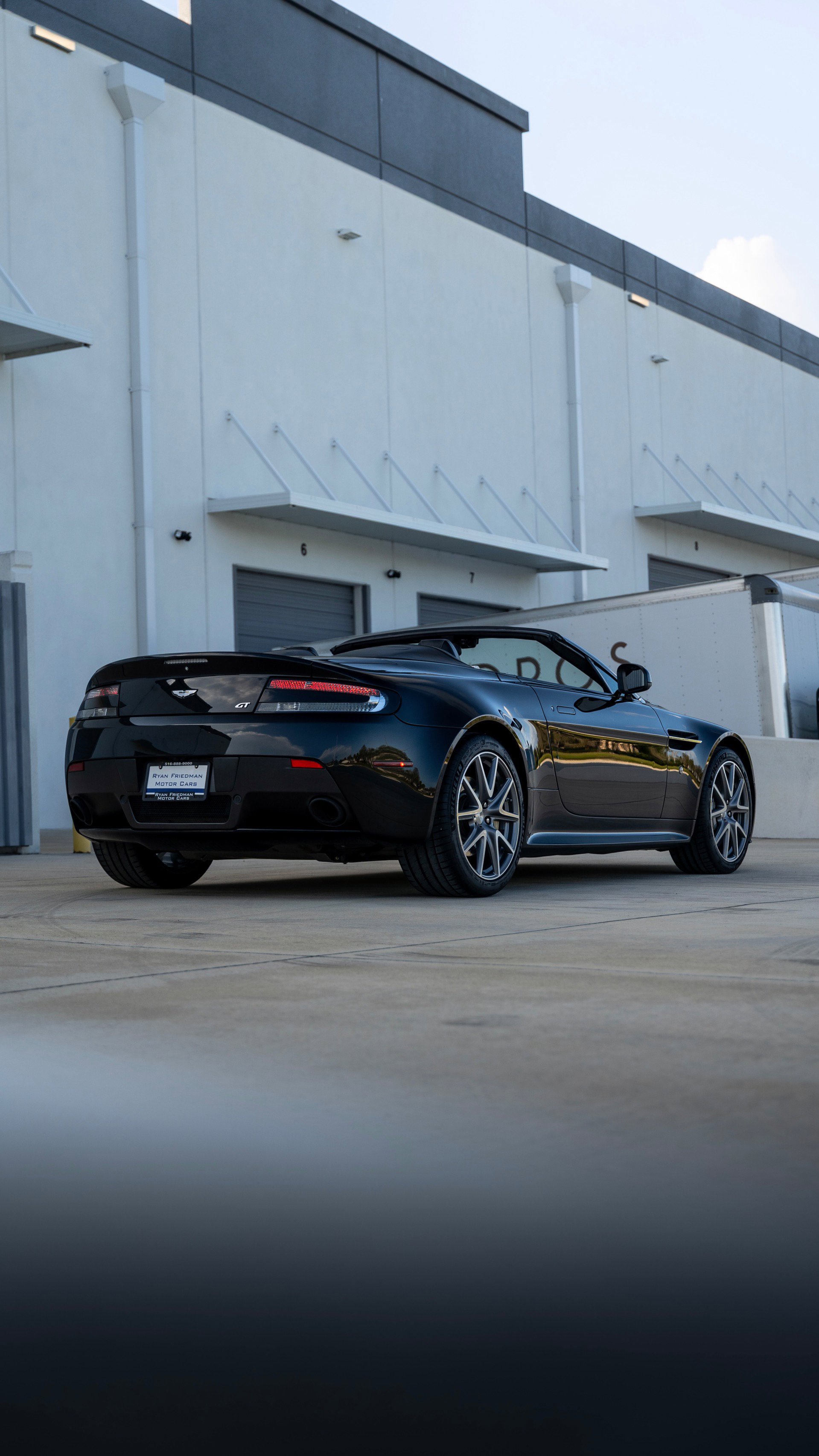 Used 2015 Aston Martin V8 Vantage GT image 27