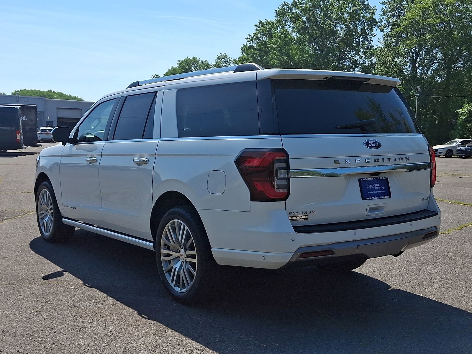 Used 2024 Ford Expedition Max Platinum AWD/4WD image 5