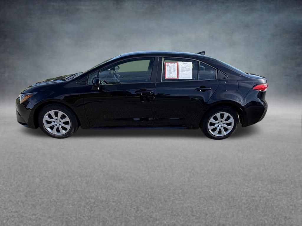 Used 2023 Toyota Corolla LE FWD image 2