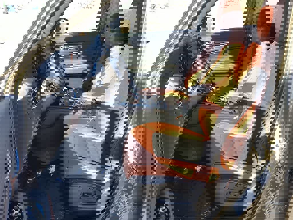 Certified 2025 MAZDA CX-5 Carbon Edition image 14