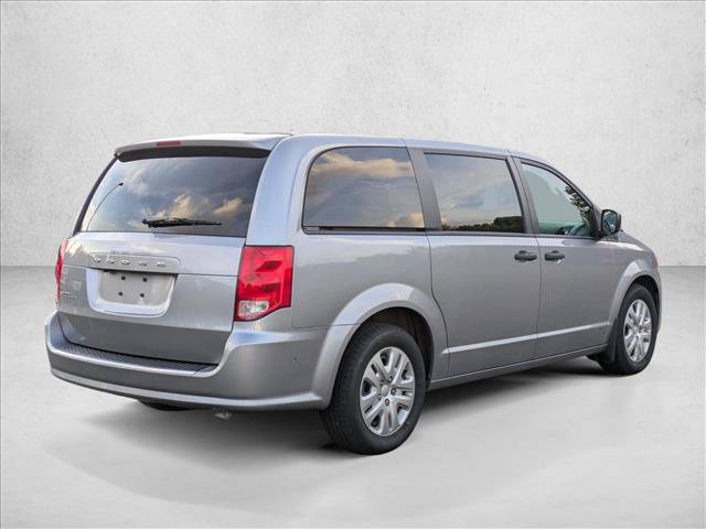 Used 2019 Dodge Grand Caravan SE FWD image 5