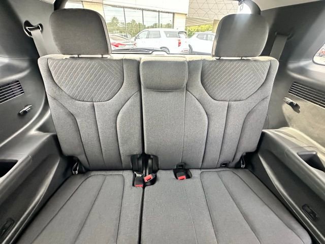 Used 2023 Hyundai Palisade SE image 26