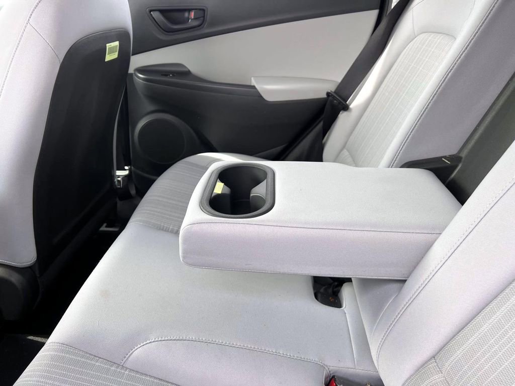 Used 2023 Hyundai Kona SEL w/ Cargo Package AWD/4WD image 11