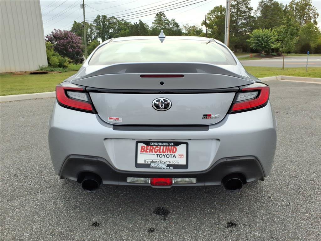 Used 2024 Toyota GR86 Premium w/ Performance Package RWD image 12