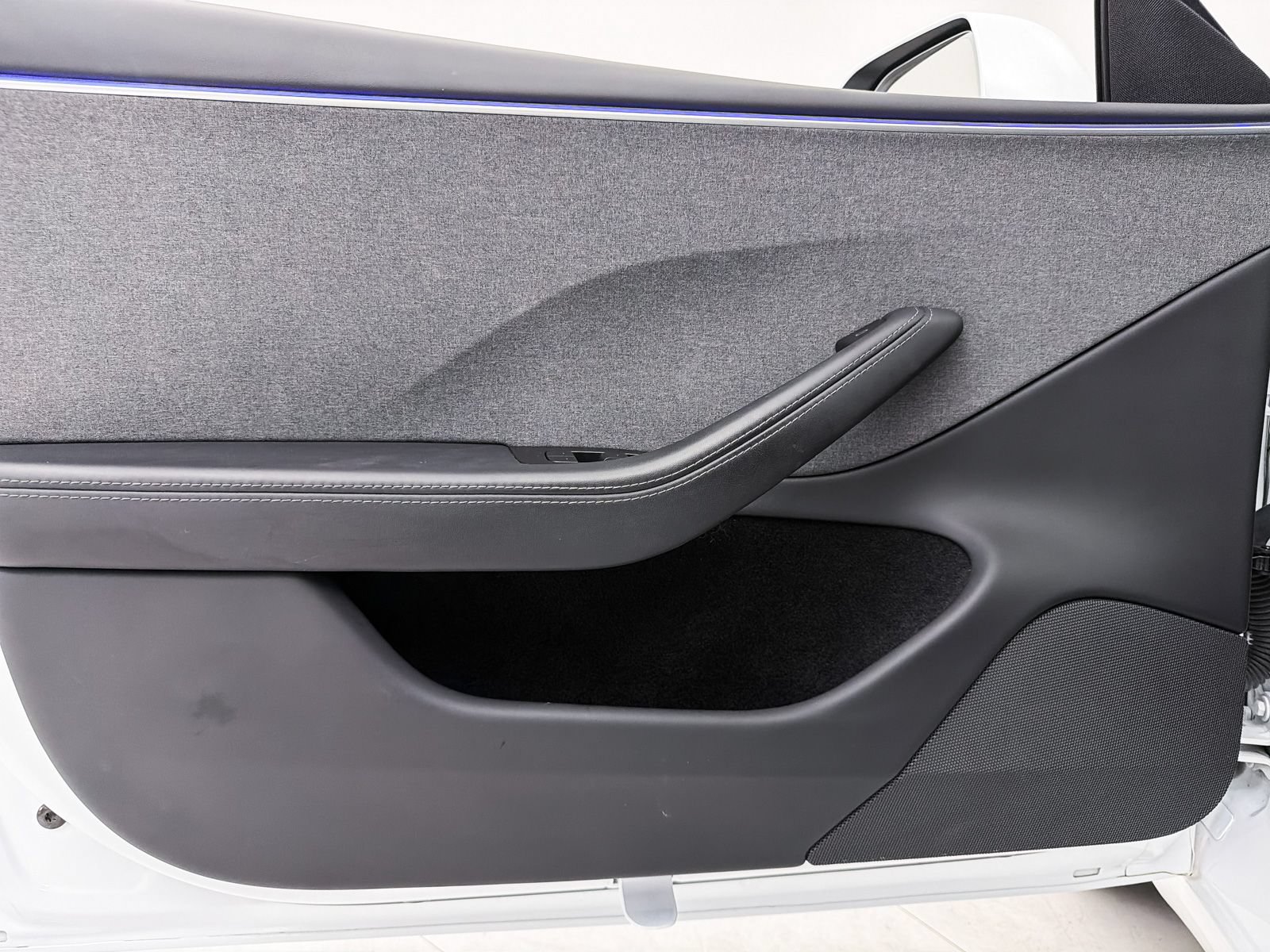 Used 2024 Tesla Model 3 Standard Range RWD image 17
