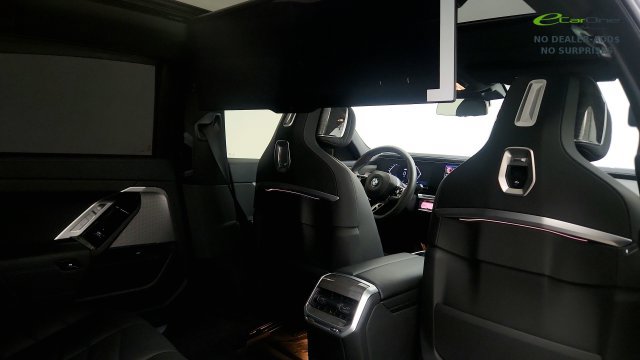 Used 2023 BMW 740i w/ Parking Assistance Package RWD image 40