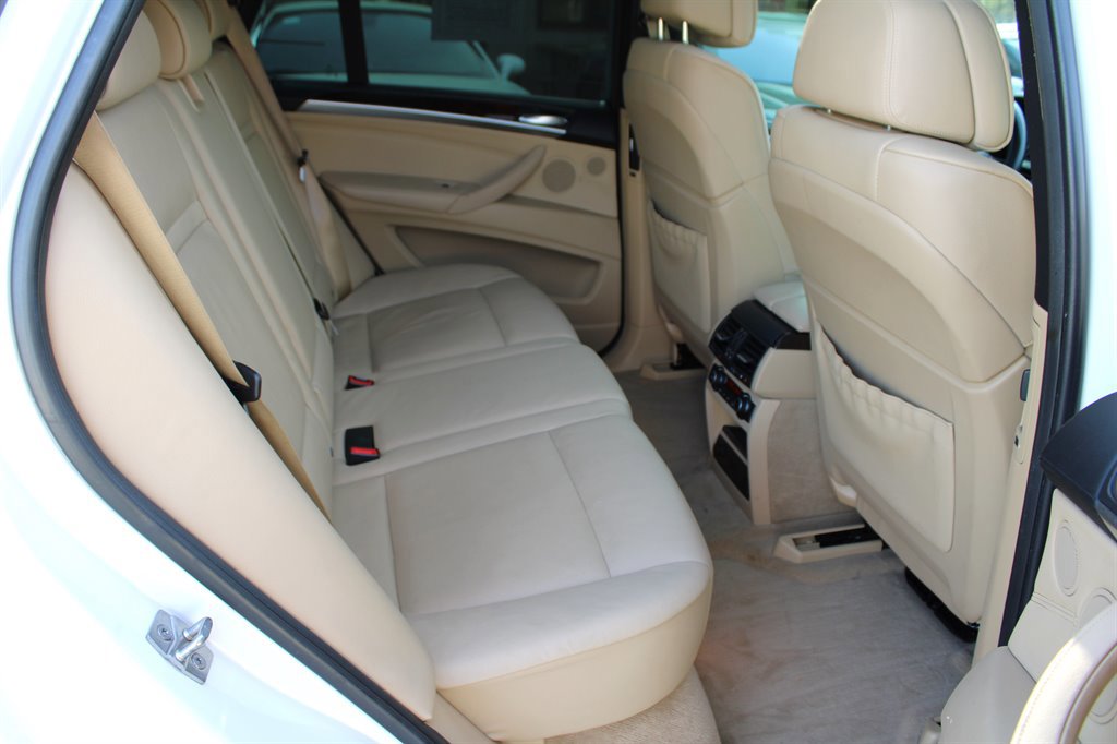 Used 2012 BMW X5 xDrive35d image 19