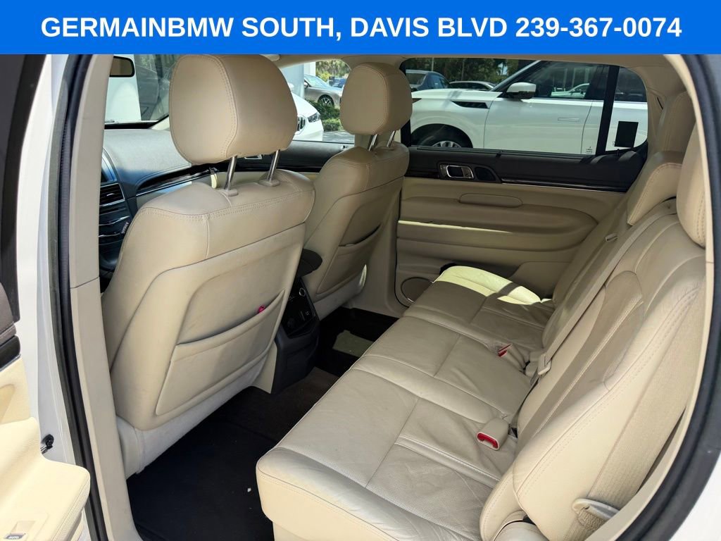 Used 2013 Lincoln MKT AWD image 19