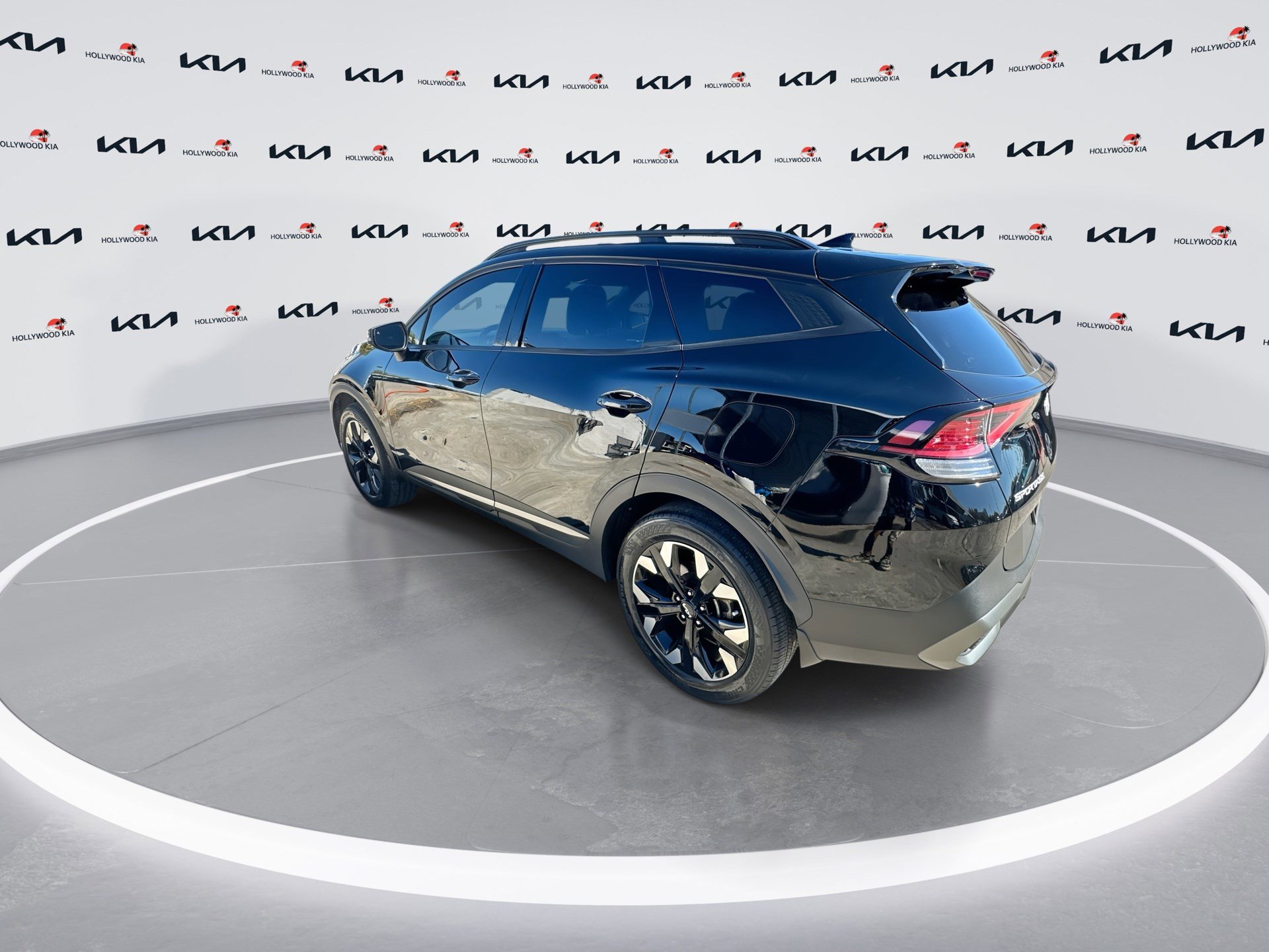 Certified 2023 Kia Sportage X-Line image 6