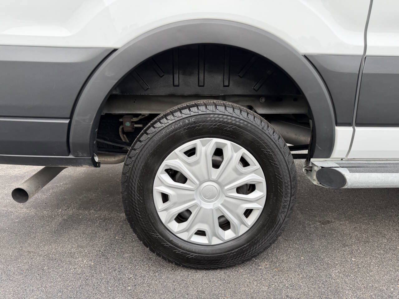 Used 2023 Ford Transit 250 Low Roof w/ Exterior Upgrade Package image 46