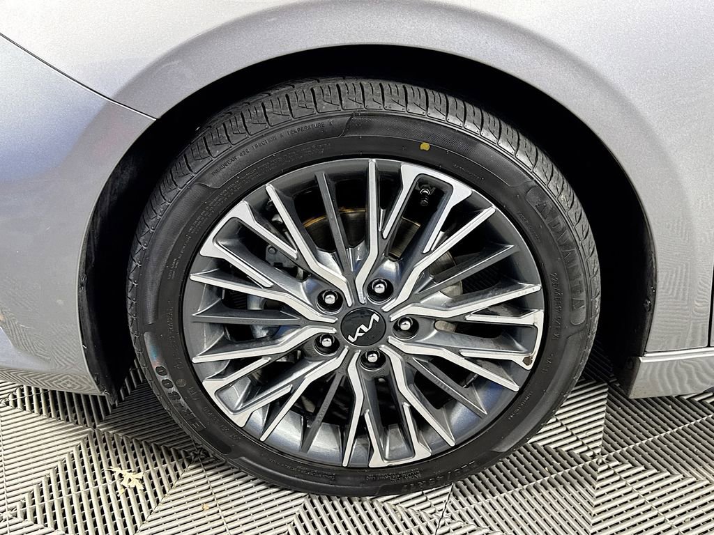 Used 2023 Kia Forte GT-Line w/ GT-Line Premium Package image 32
