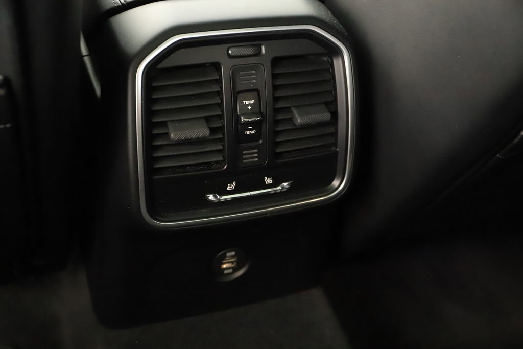 Used 2019 Porsche Macan S AWD/4WD image 21