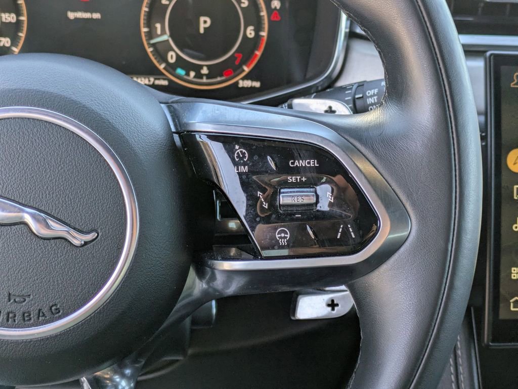 Used 2024 Jaguar F-PACE R-Dynamic S AWD/4WD image 16