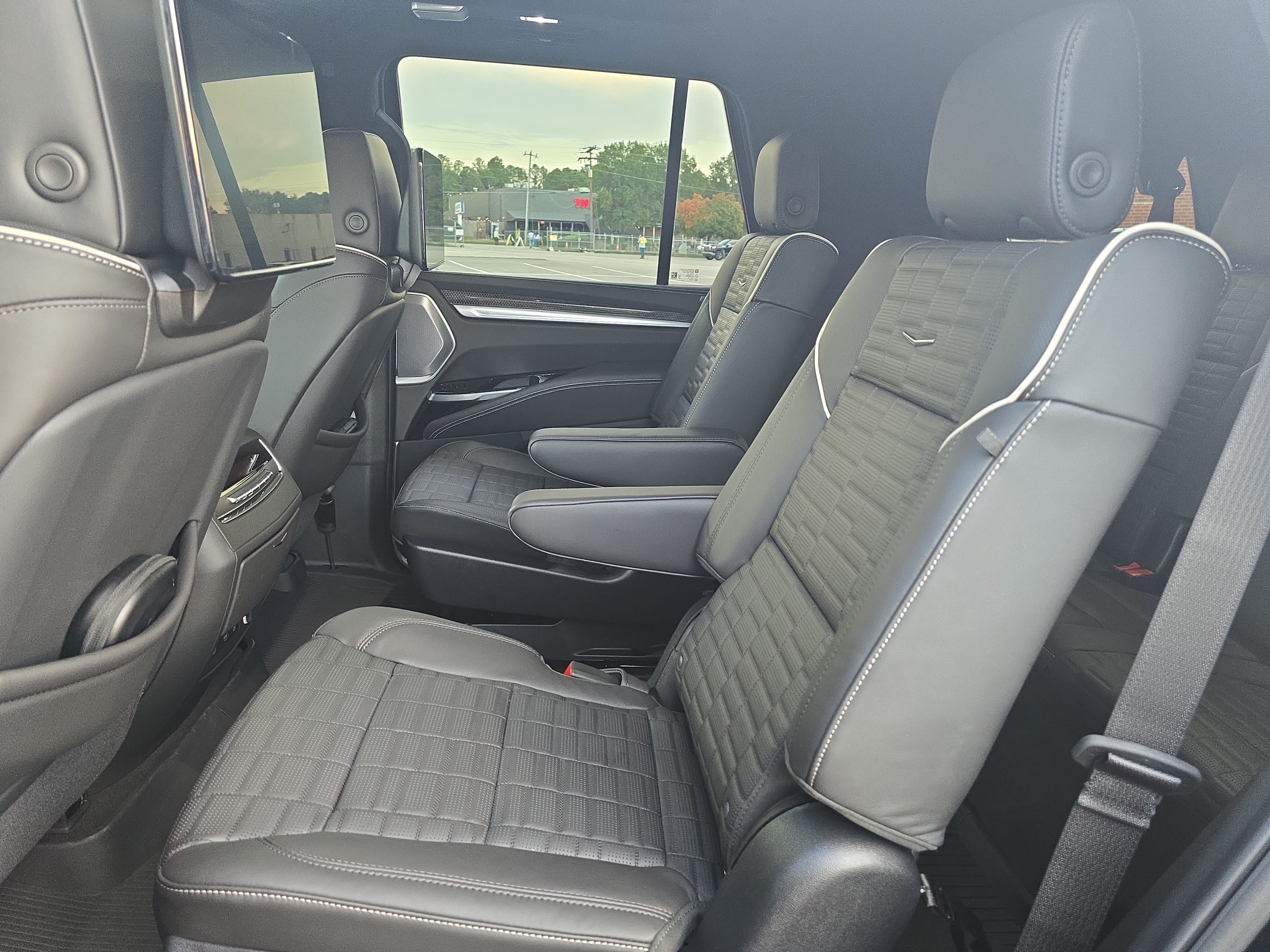 Certified 2026 Cadillac Escalade V AWD/4WD image 15