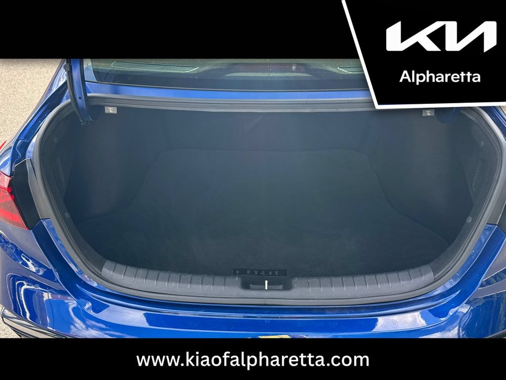 Used 2021 Kia Forte LXS FWD image 17