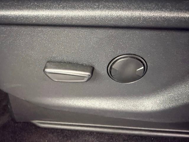 Used 2023 Ford F150 XLT image 25