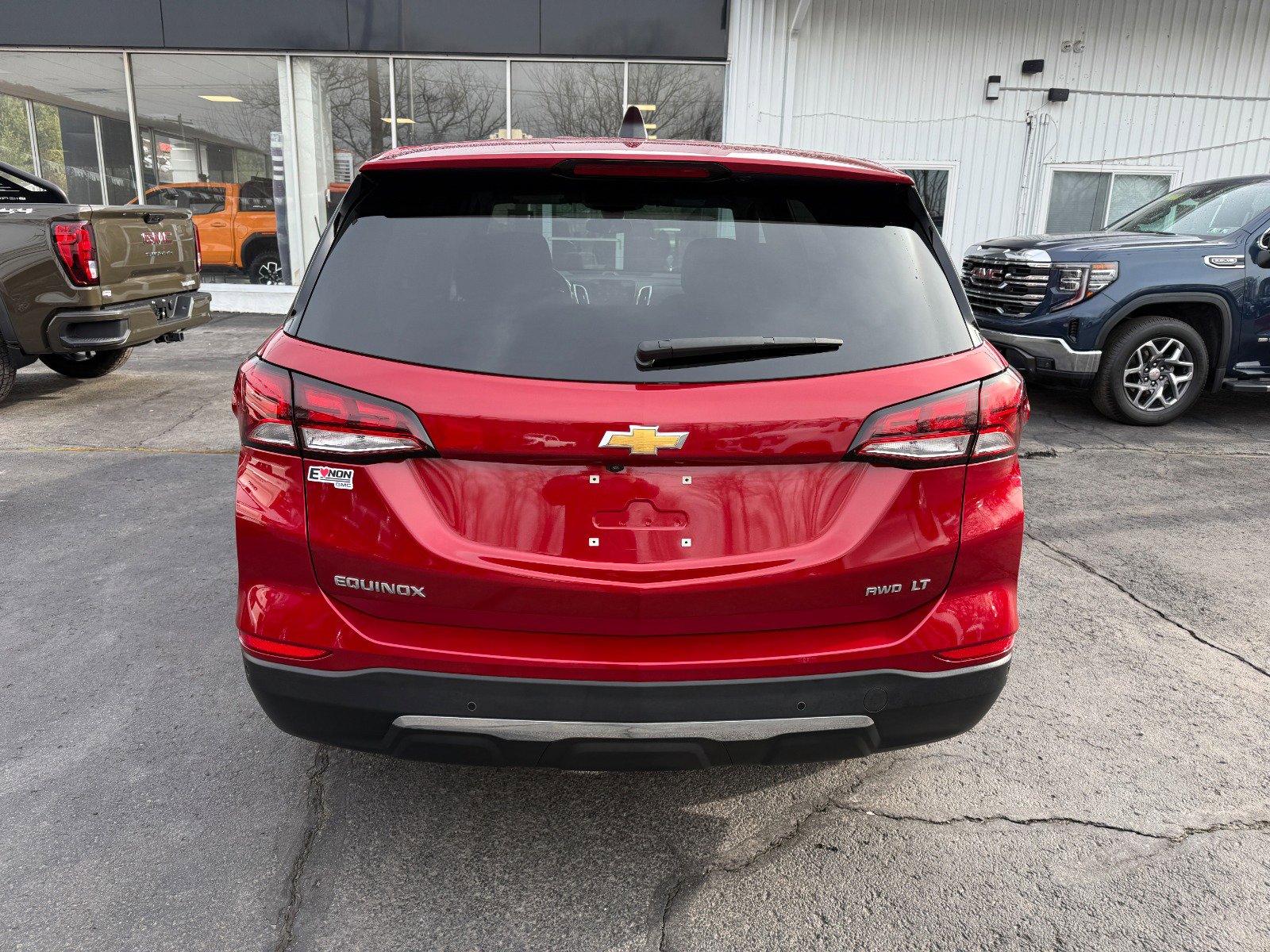 Used 2023 Chevrolet Equinox LT image 4