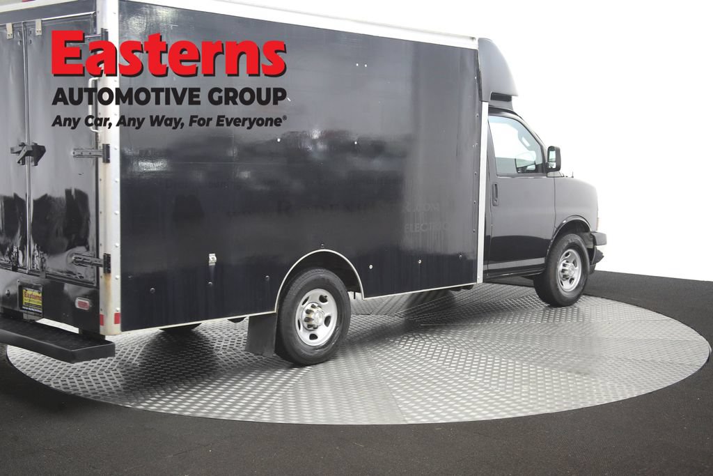 Used 2017 Chevrolet Express 3500 RWD image 38
