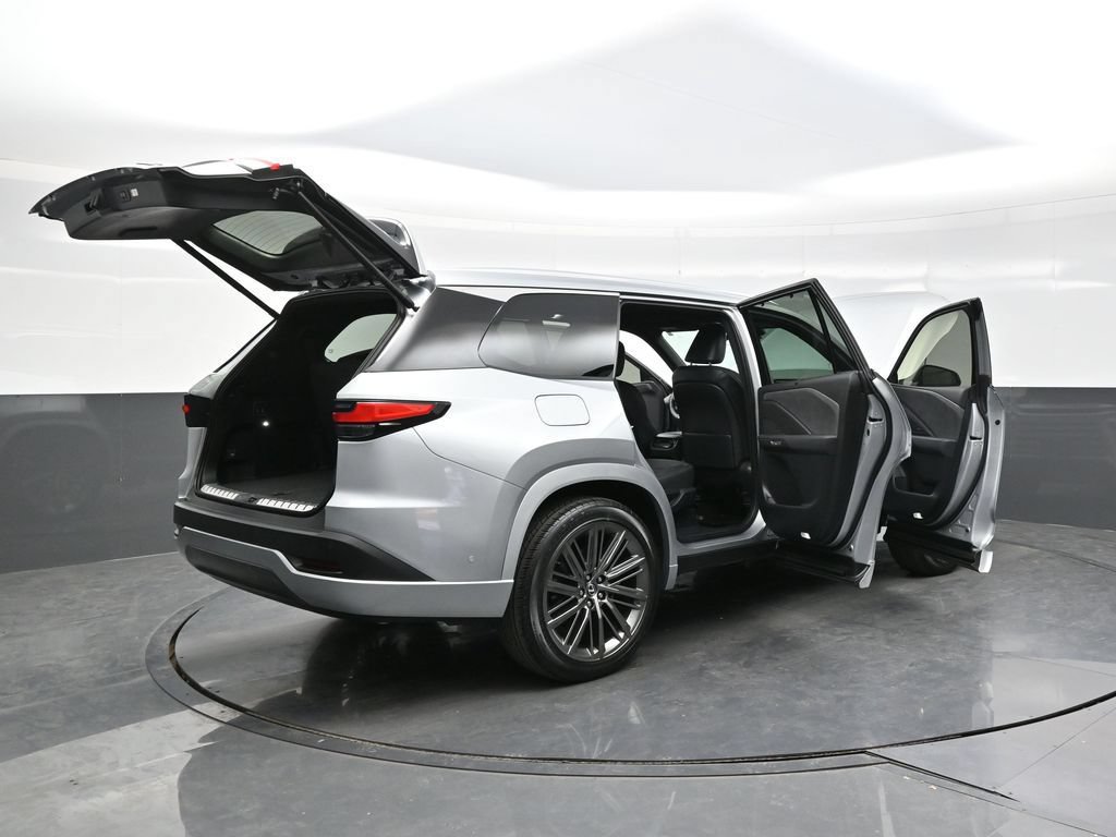 Used 2024 Lexus TX 550h AWD Plug-In Hybrid w/ Technology Package image 54