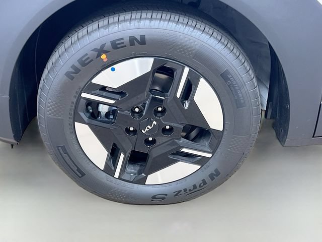 New 2027 Kia Seltos LX FWD image 29