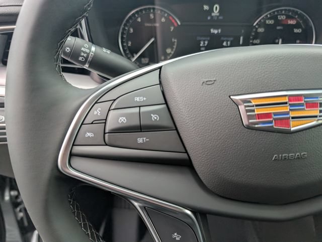 New 2026 Cadillac XT5 Luxury w/ LPO, ONYX Package AWD/4WD image 16