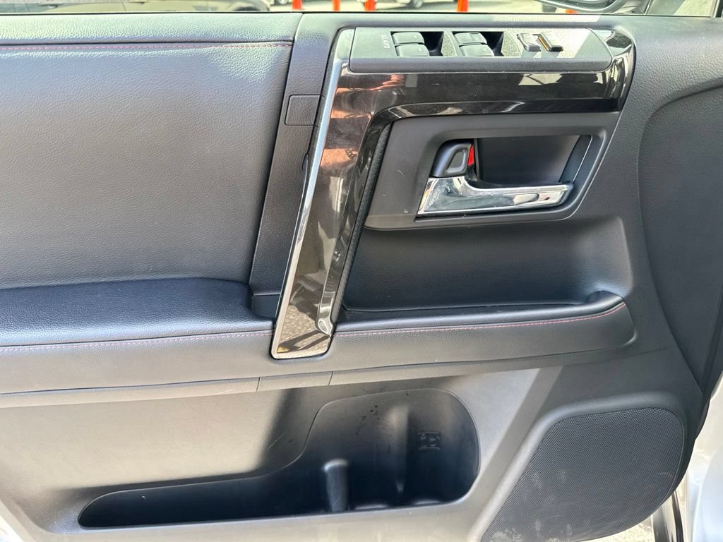 Used 2023 Toyota 4Runner TRD Off-Road Premium w/ Moonroof Package AWD/4WD image 18