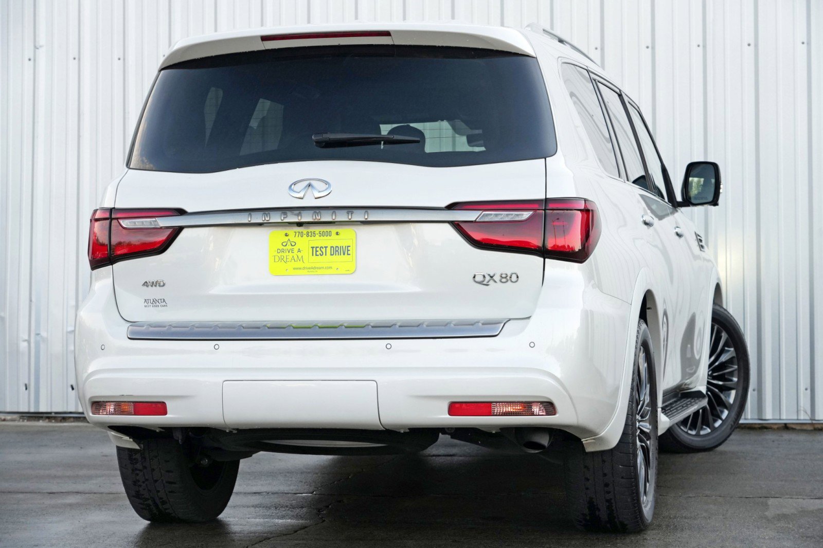 Used 2024 INFINITI QX80 Sensory image 5