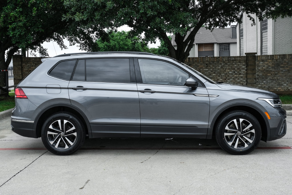 Used 2023 Volkswagen Tiguan S AWD/4WD image 14