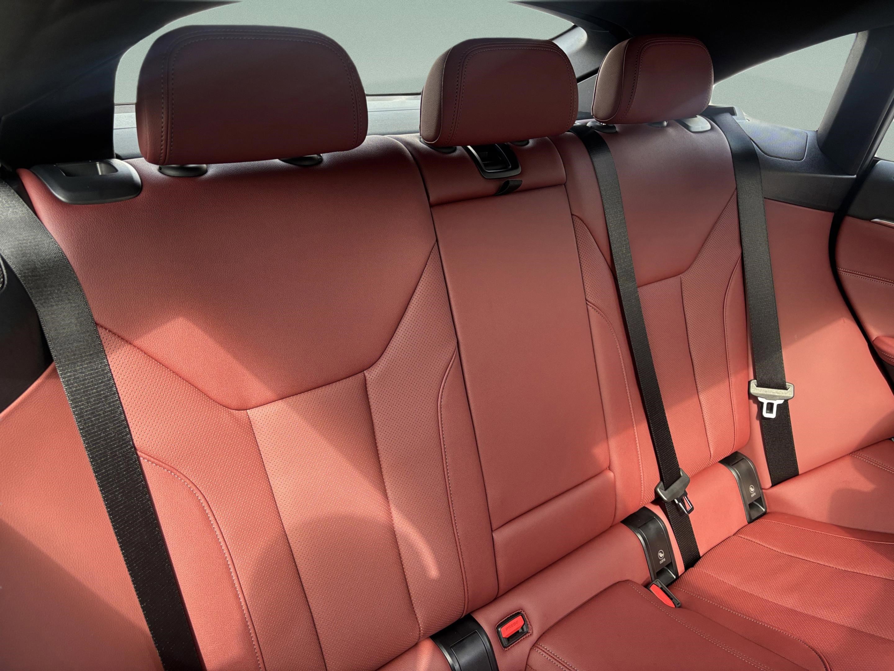 Used 2026 BMW i4 eDrive40 w/ Premium Package image 28