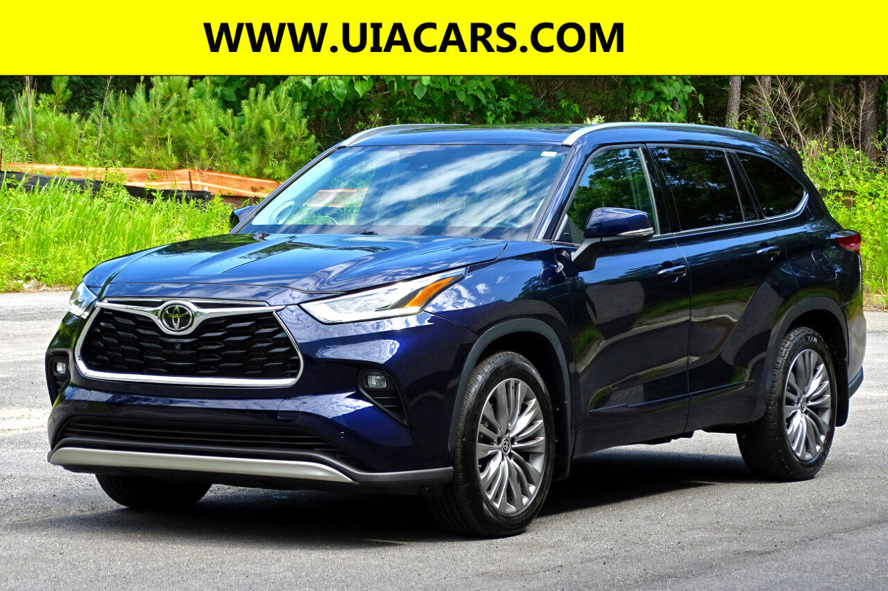 Used 2022 Toyota Highlander Platinum image 3