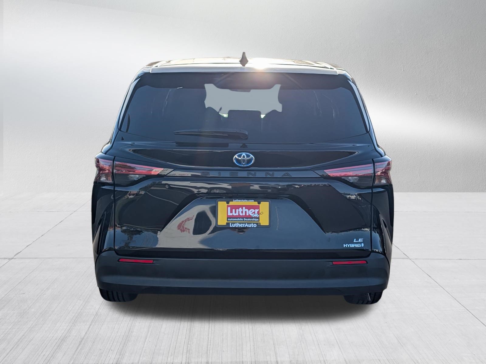 Used 2022 Toyota Sienna LE FWD image 6