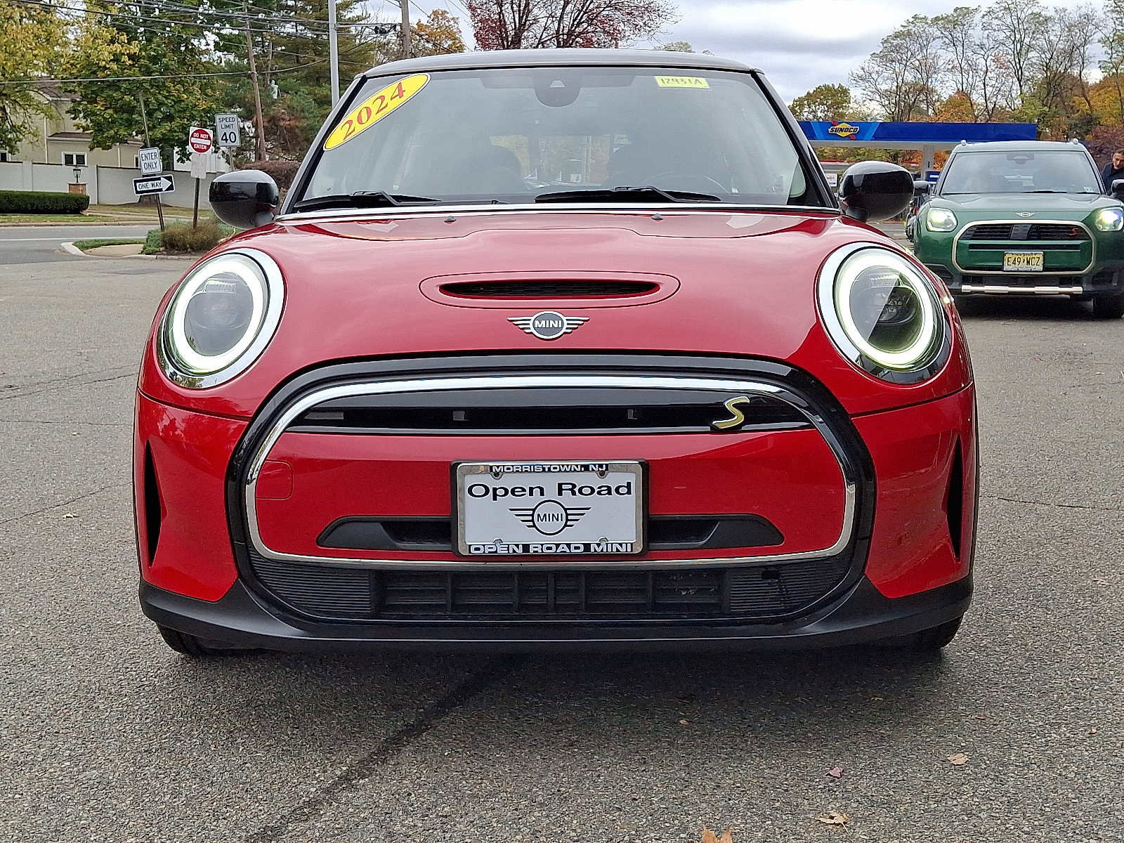 Certified 2024 MINI Cooper SE image 2