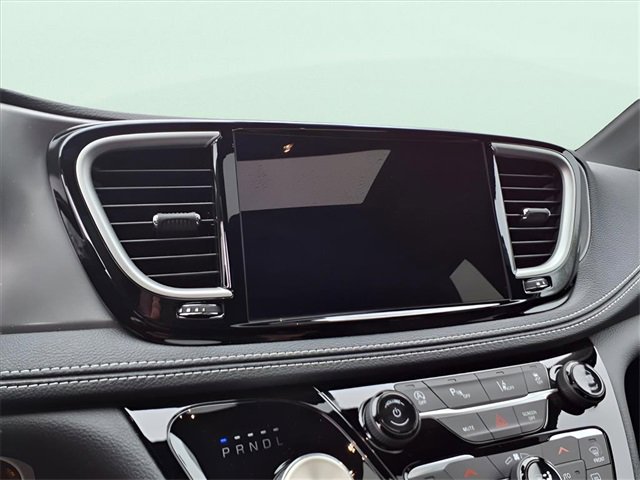 New 2026 Chrysler Pacifica Select image 19