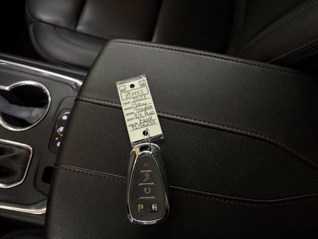 Used 2023 Chevrolet Traverse RS AWD/4WD image 98