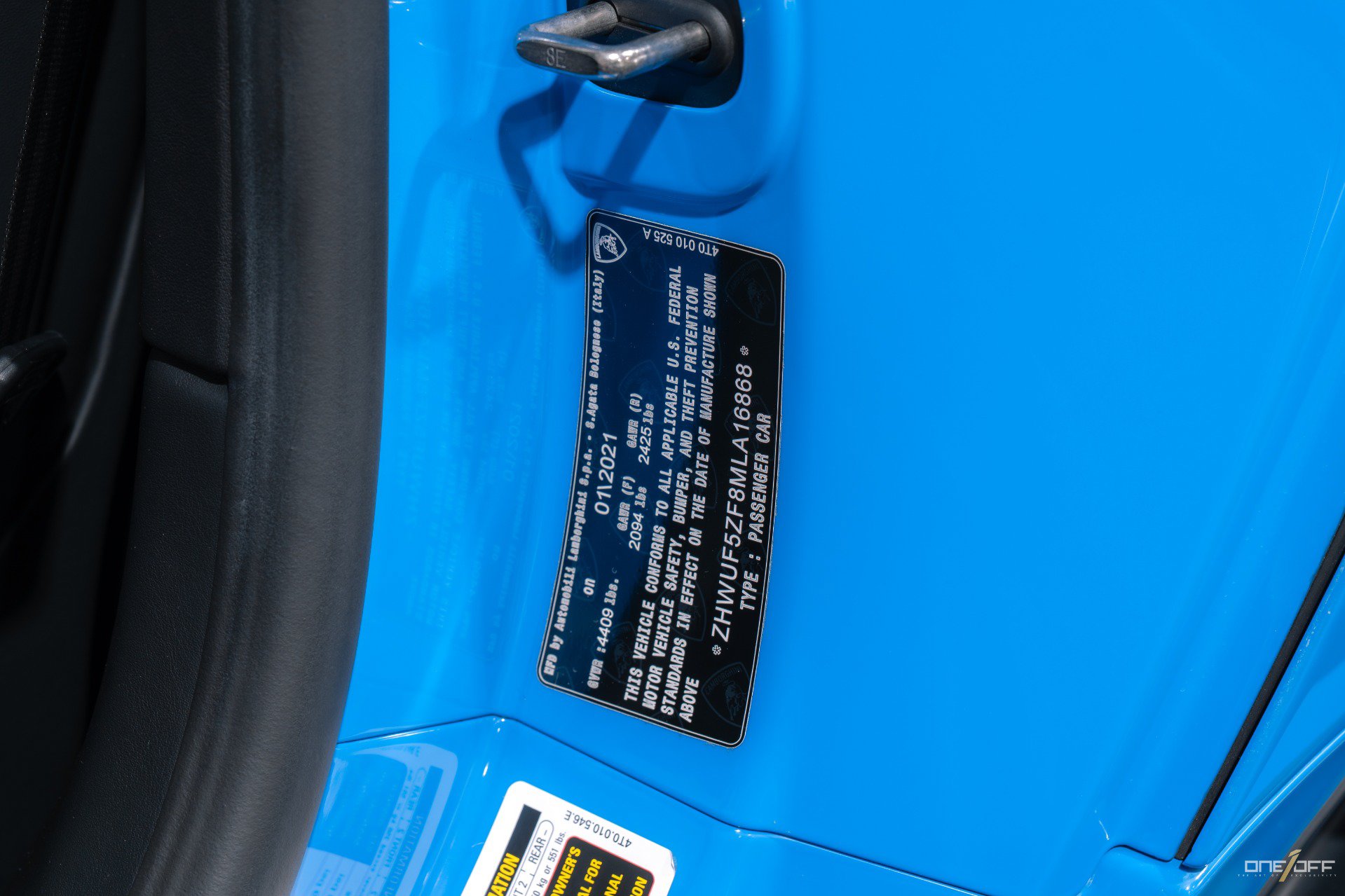 Used 2021 Lamborghini Huracan EVO RWD image 30