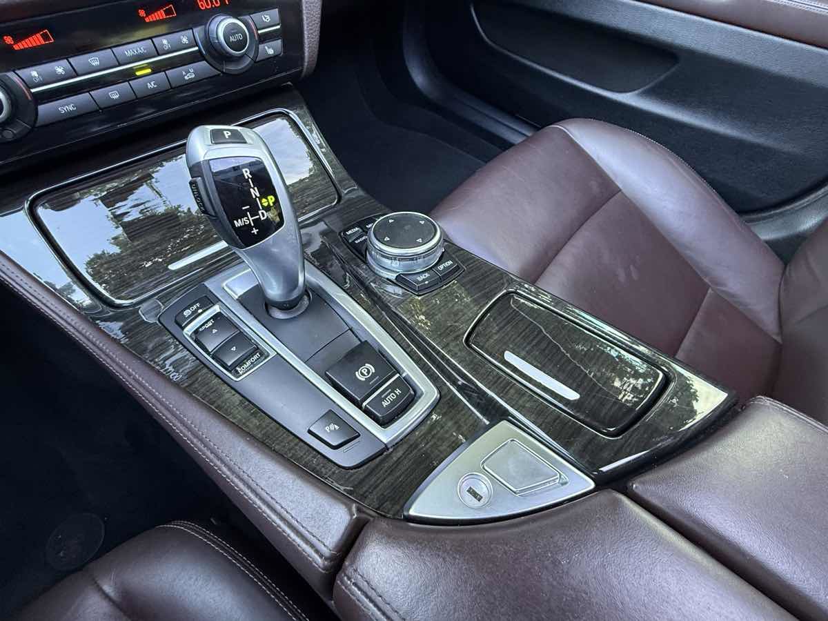 Used 2015 BMW 528i Sedan image 16