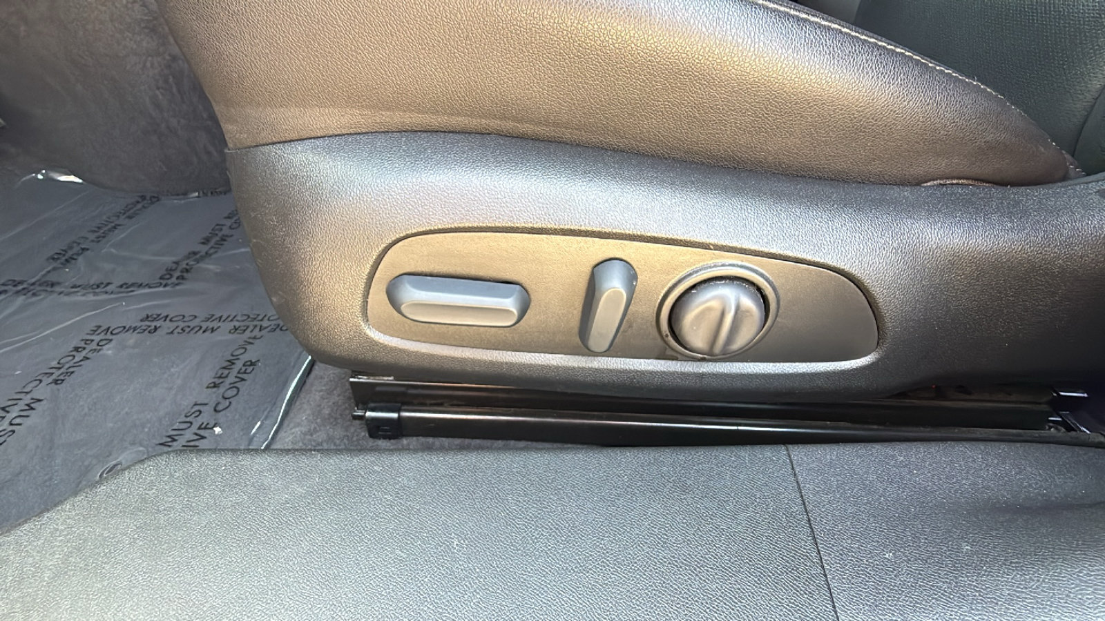 Used 2023 Chevrolet Malibu LT FWD image 11