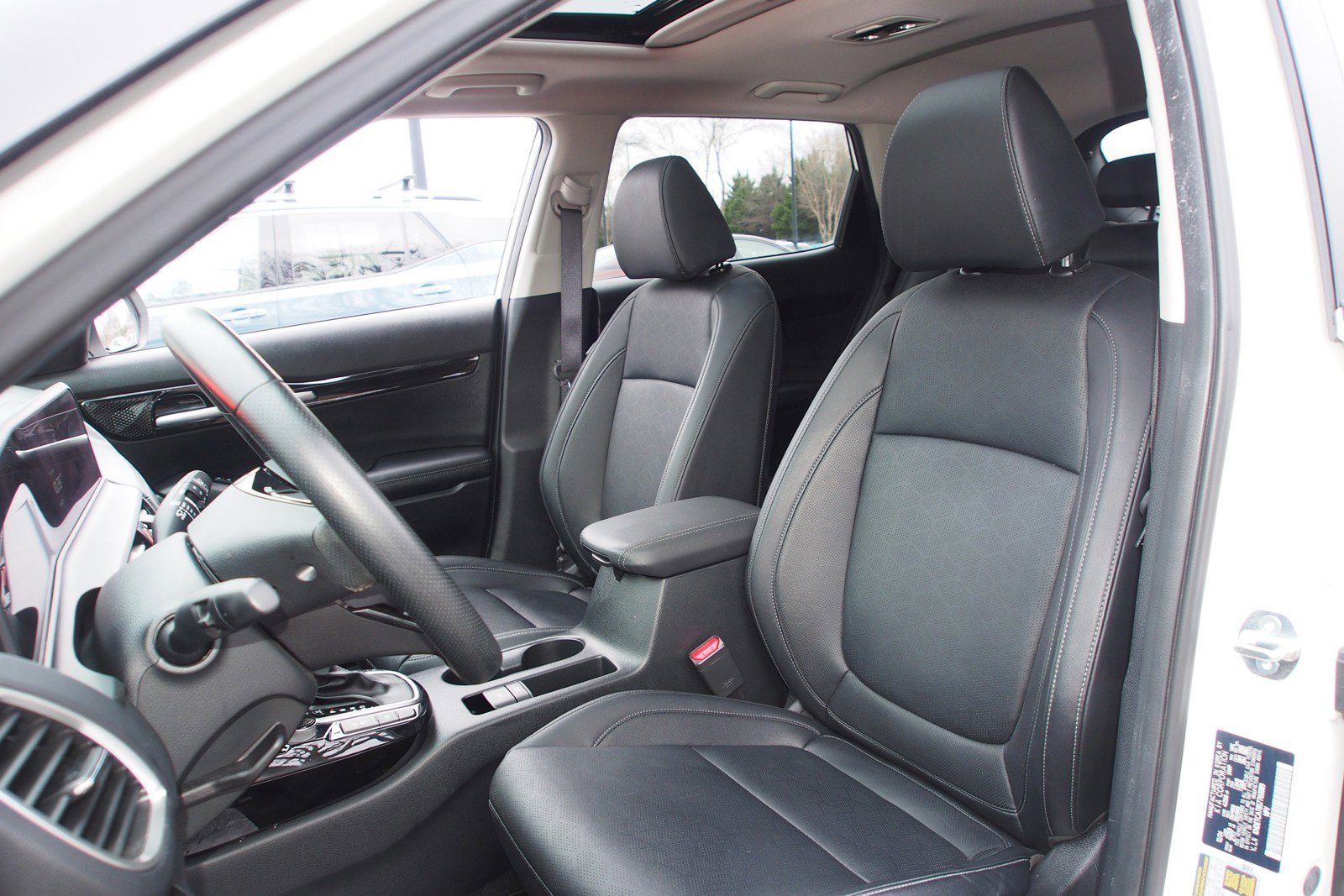 Used 2025 Kia Seltos SX w/ SX Sunroof Package AWD/4WD image 17