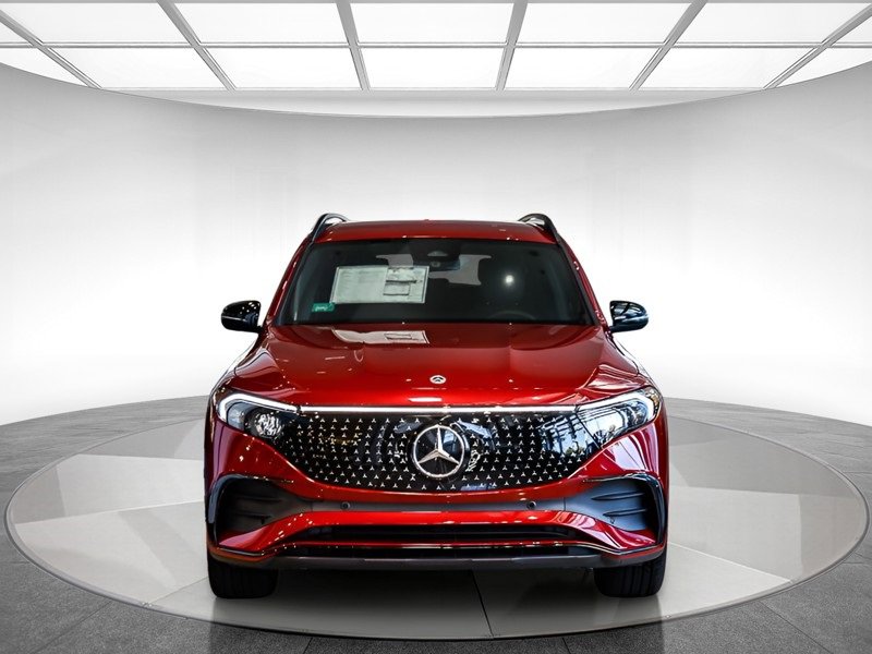 Used 2024 Mercedes-Benz EQB 300 4MATIC image 5