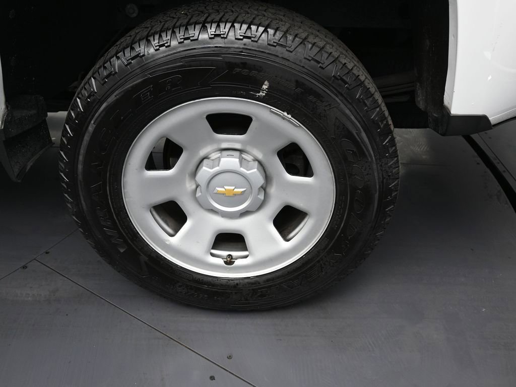 Used 2020 Chevrolet Colorado W/T w/ WT Convenience Package RWD image 9