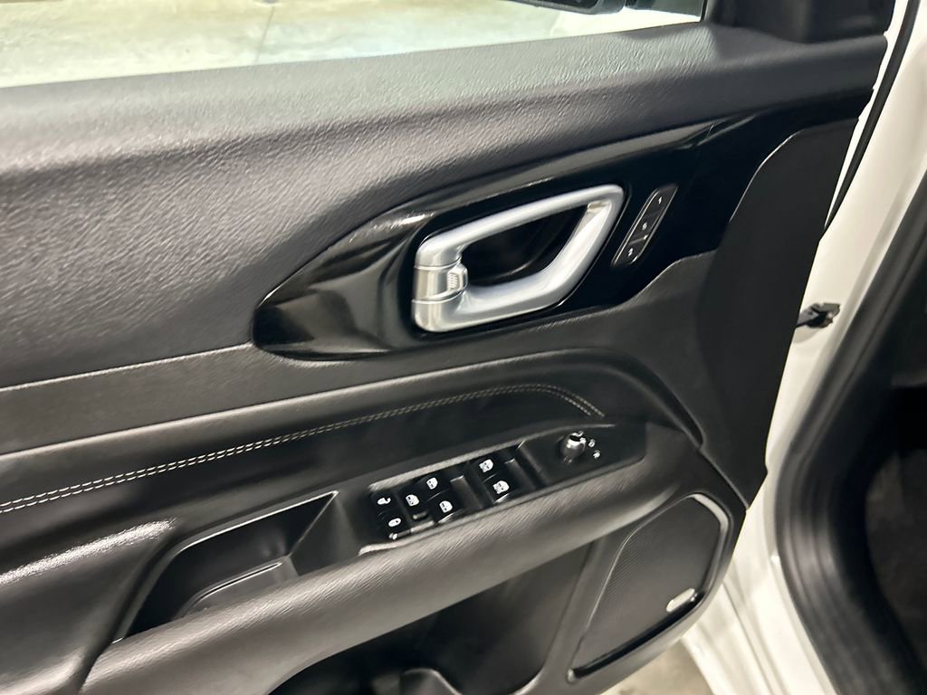 Used 2023 Jeep Compass High Altitude w/ Driver Assist Group I image 14