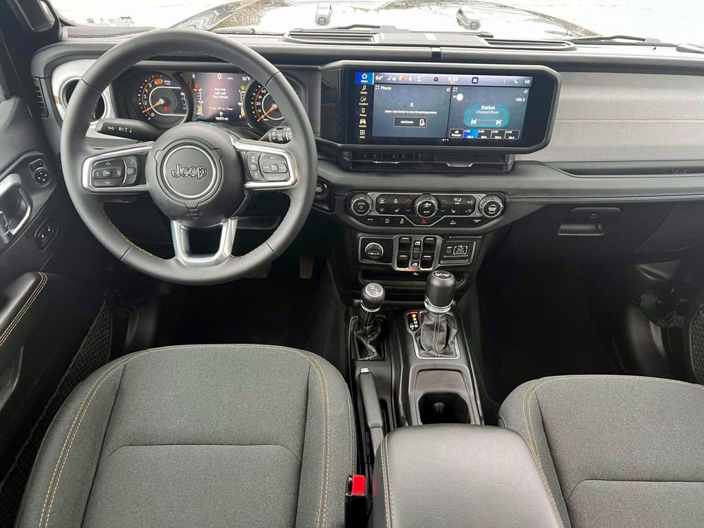 Certified 2025 Jeep Wrangler Sahara image 12