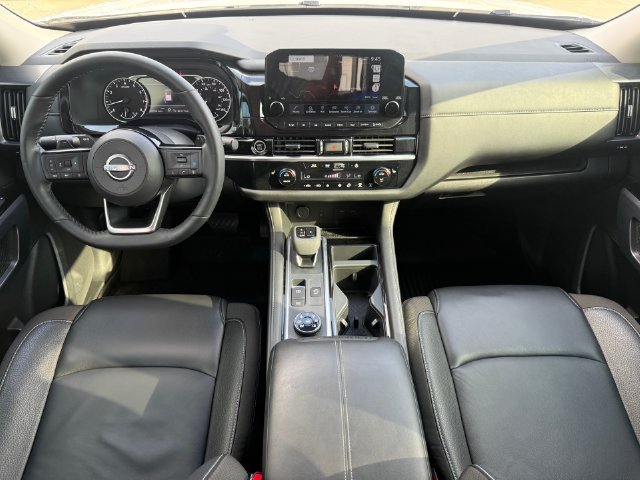 Used 2024 Nissan Pathfinder SL w/ Lighting Package (N92) AWD/4WD image 22