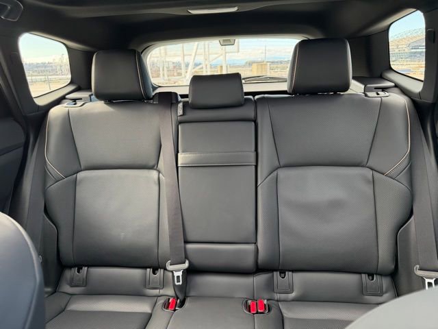 Used 2025 Toyota Crown Signia image 13