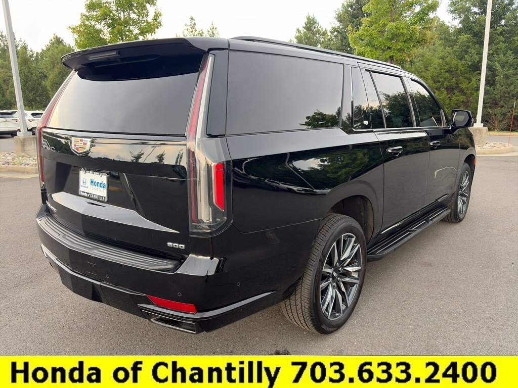 Used 2021 Cadillac Escalade ESV Sport AWD/4WD image 7