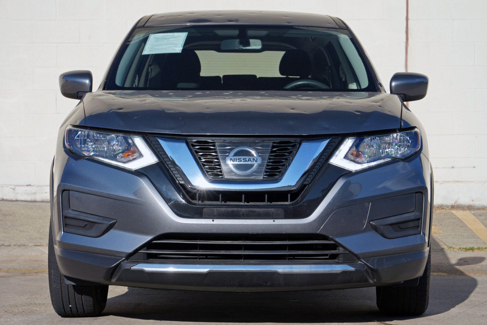 Used 2017 Nissan Rogue S AWD/4WD image 6