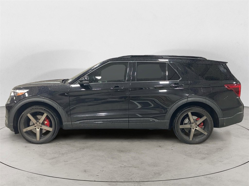 Used 2021 Ford Explorer ST w/ ST Street Pack image 2