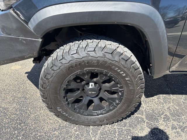 Used 2018 Toyota Tacoma TRD Off-Road w/ TRD Premium Off Road Package image 6