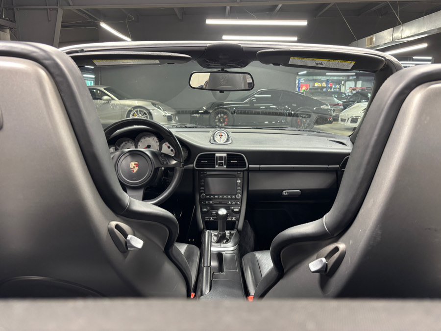 Used 2011 Porsche 911 Carrera S RWD image 4