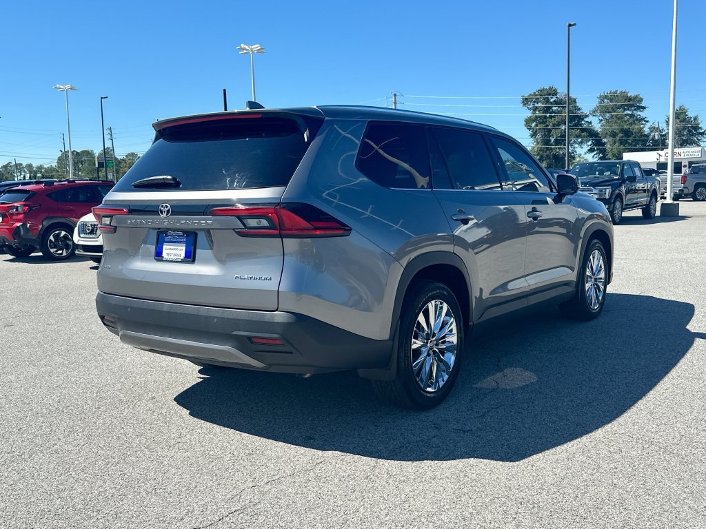 Used 2026 Toyota Grand Highlander AWD image 7
